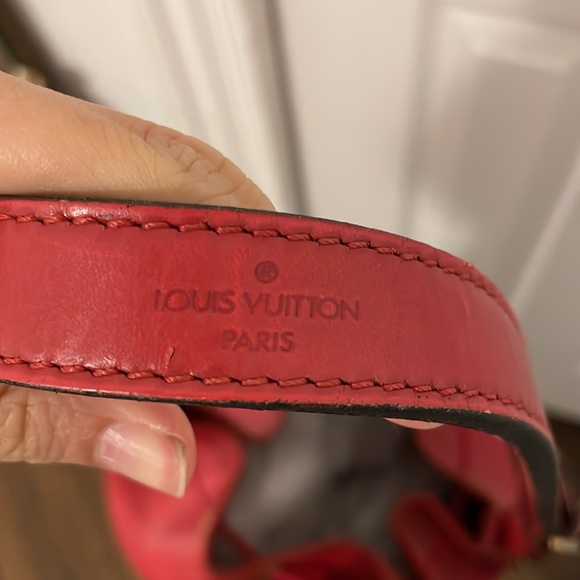Louis Vuitton Red Epi Leather Noé - Bucket/Boho Bag - Picture 3 of 9